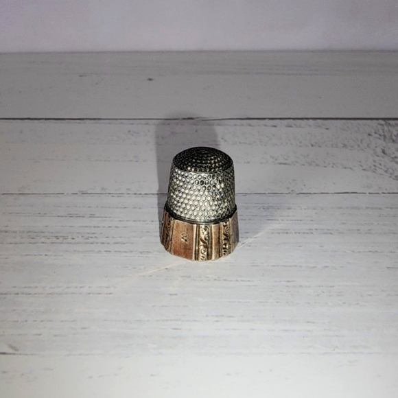 Antique Gold & 925 Sterling Silver Thimble by Ketcham & McDougall 1900s - Picture 5 of 7